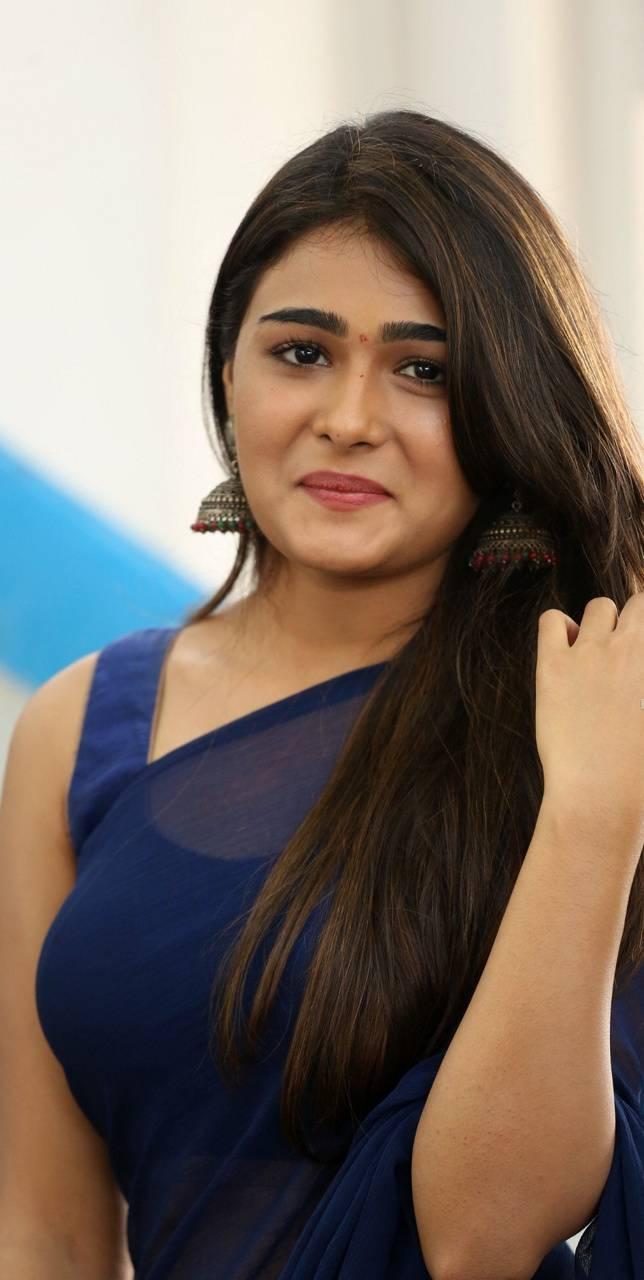 Blue Saree Hot Photos Shalini Pandey Sexy Hot Stills Photos HD Images Pictures Stills