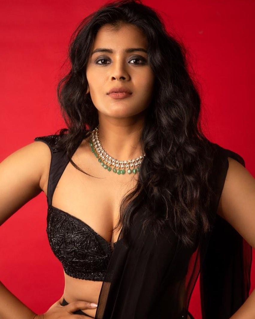 South Indian Actress Hebah Patel Hot Photos Hebah Patel Exposing