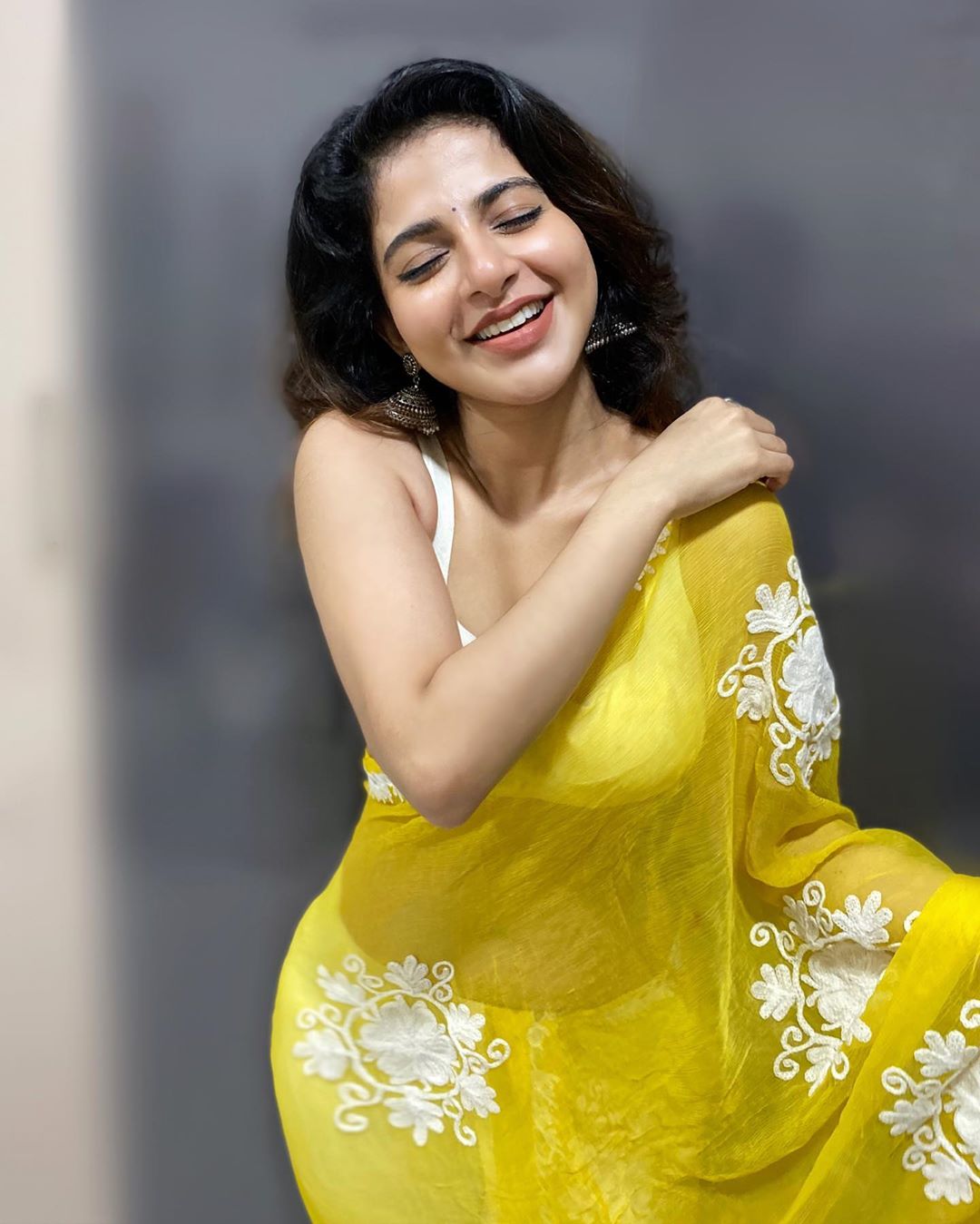 Malayalam actress iswarya menon hot photos Photos: HD Images, Pictures