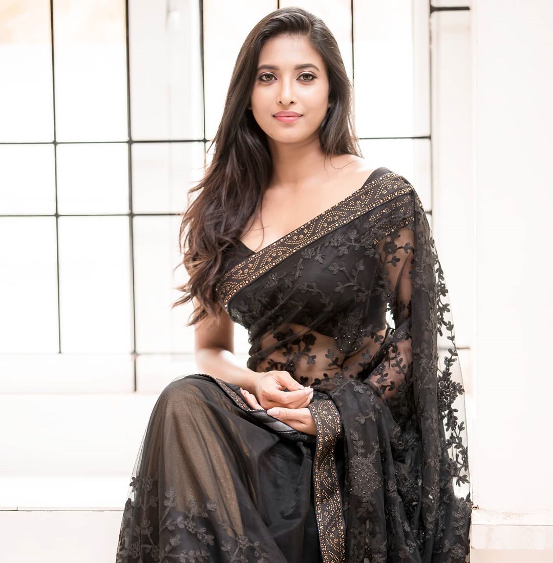 asha-gowda-in-black-saree-photos-photos-hd-images-pictures-stills