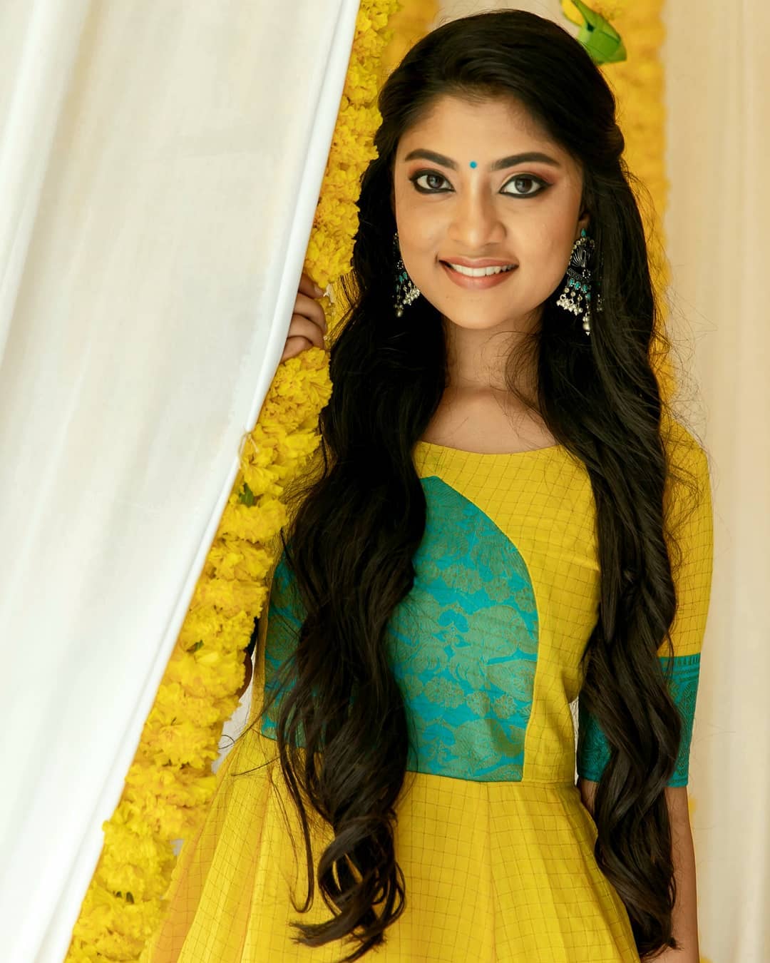 Ammu Abhirami Looking Hot In Yellow Dress Photos Hd Images Pictures Stills First Look 