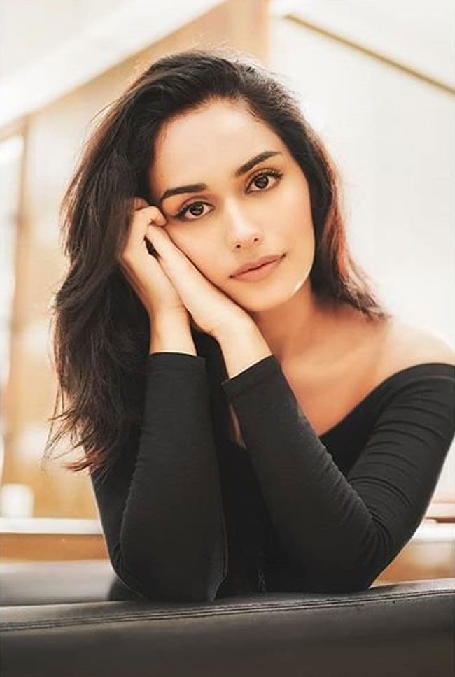 Bollywood actress Manushi Chillar Hot and Sexy Photos Photos: HD Images,  Pictures, Stills, First Look Posters of Bollywood actress Manushi Chillar  Hot and Sexy Photos Movie 