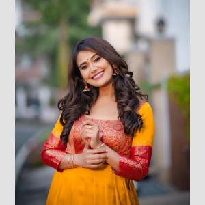 Kannada actress hot photos| Kavya Venkatesh lookin...