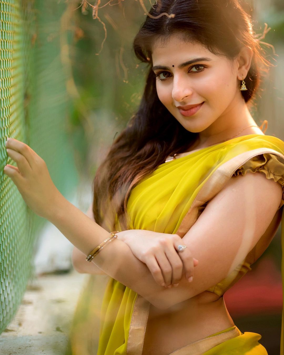 Iswarya Menon Real Sex Videos - Iswarya Tamil actress in saree | iswarya menon hot and sexy stills Photos:  HD Images, Pictures, Stills, First Look Posters of Iswarya Tamil actress in  saree | iswarya menon hot and sexy