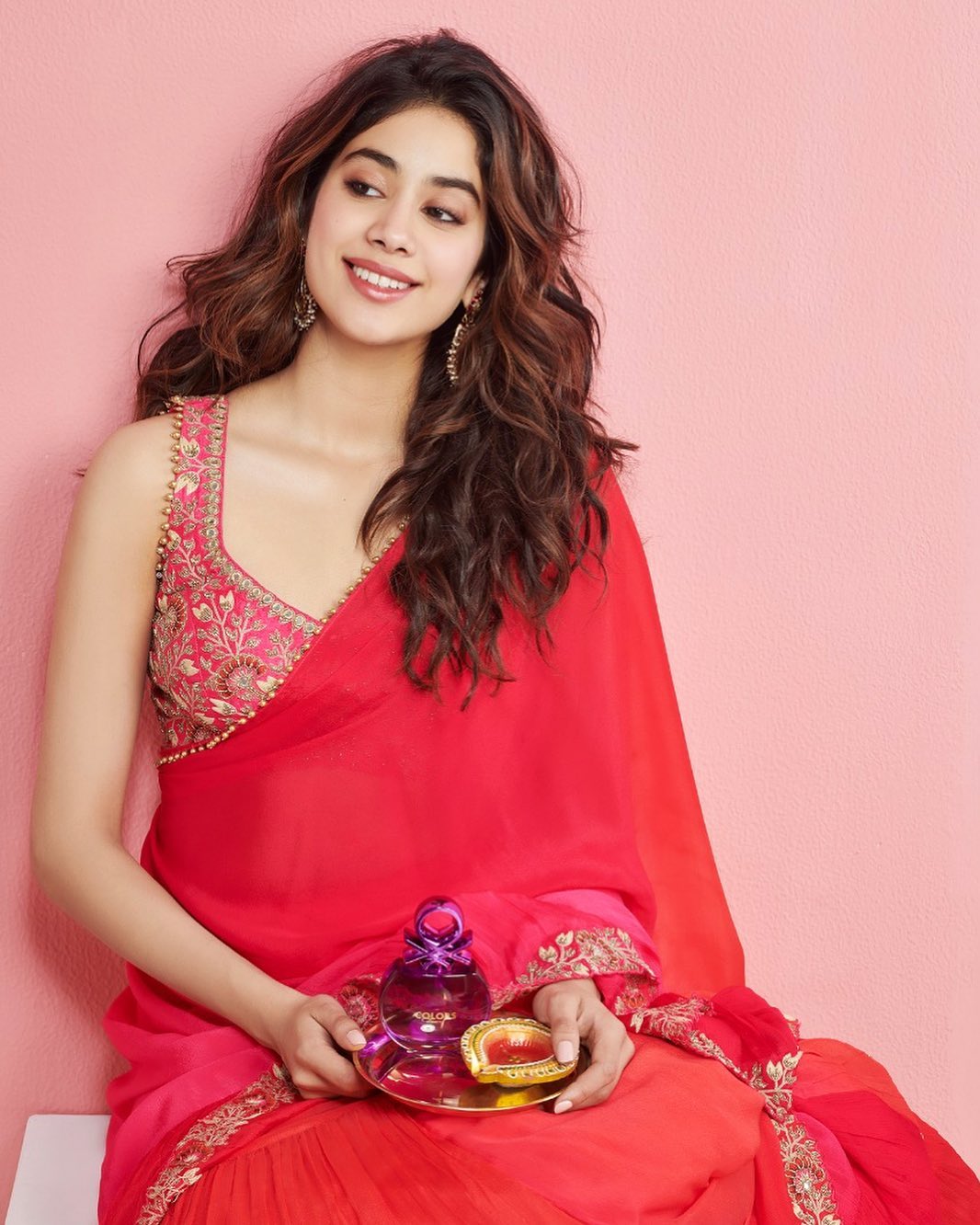 Janhvi Kapoor in red saree hot exposing photoshoot Photos: HD Images
