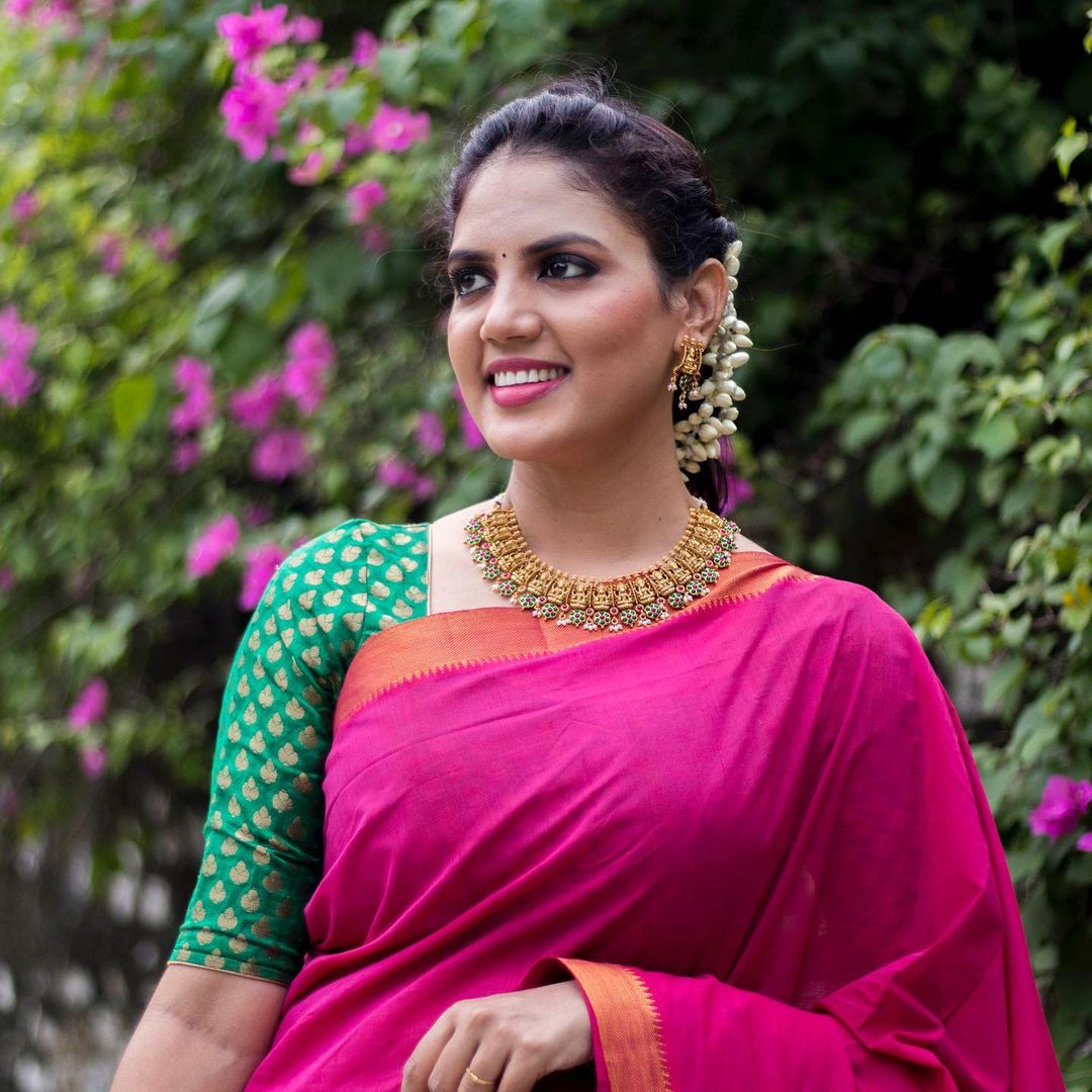 hot tamil actress photos in sarees