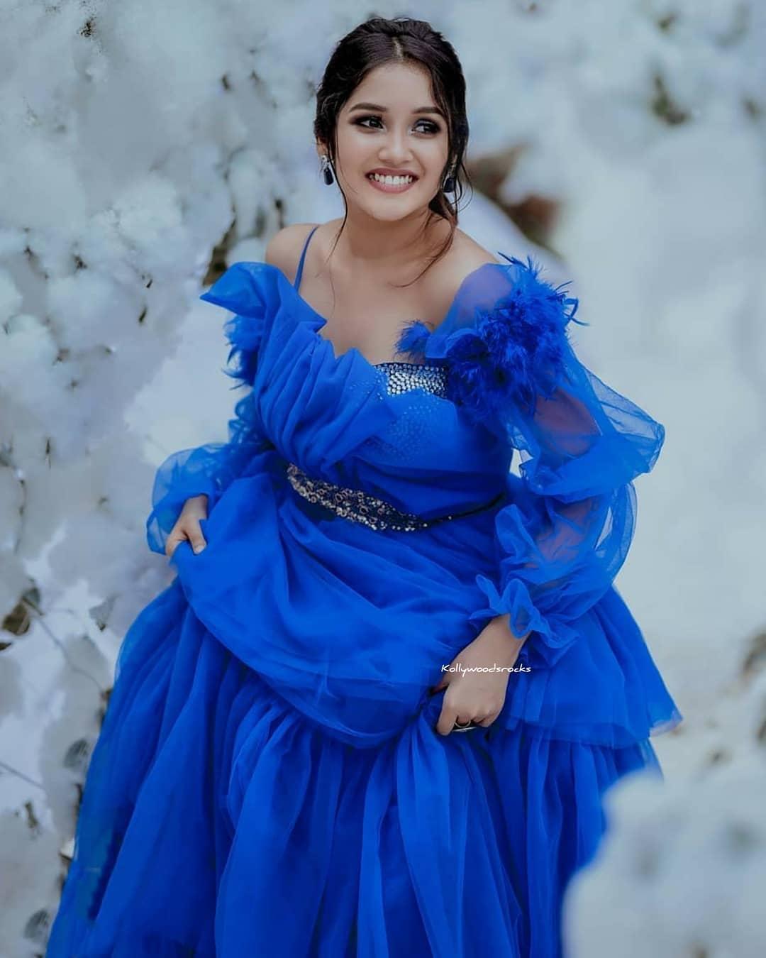 Anikha Surendran Sex Videos - Malayalam actress hot gallery | Anikha Surendran looking very attractive  hot photos Photos: HD Images, Pictures, Stills, First Look Posters of  Malayalam actress hot gallery | Anikha Surendran looking very attractive hot