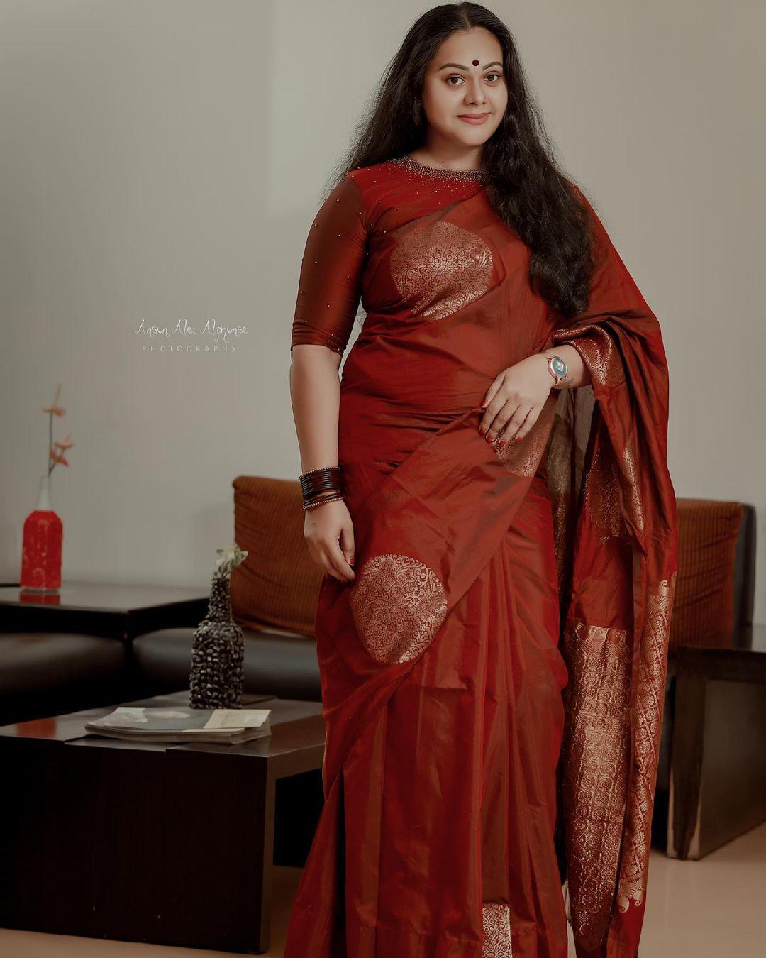 Saree hot photos gallery | Rekha Ratheesh beautiful and spicy photos  gallery Photos: HD Images, Pictures, Stills, First Look Posters of Saree hot  photos gallery | Rekha Ratheesh beautiful and spicy photos