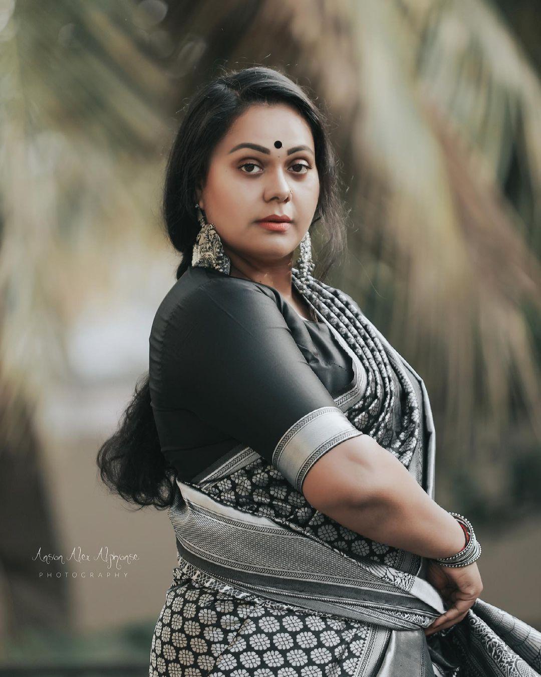 tamil serial actress rekha hot