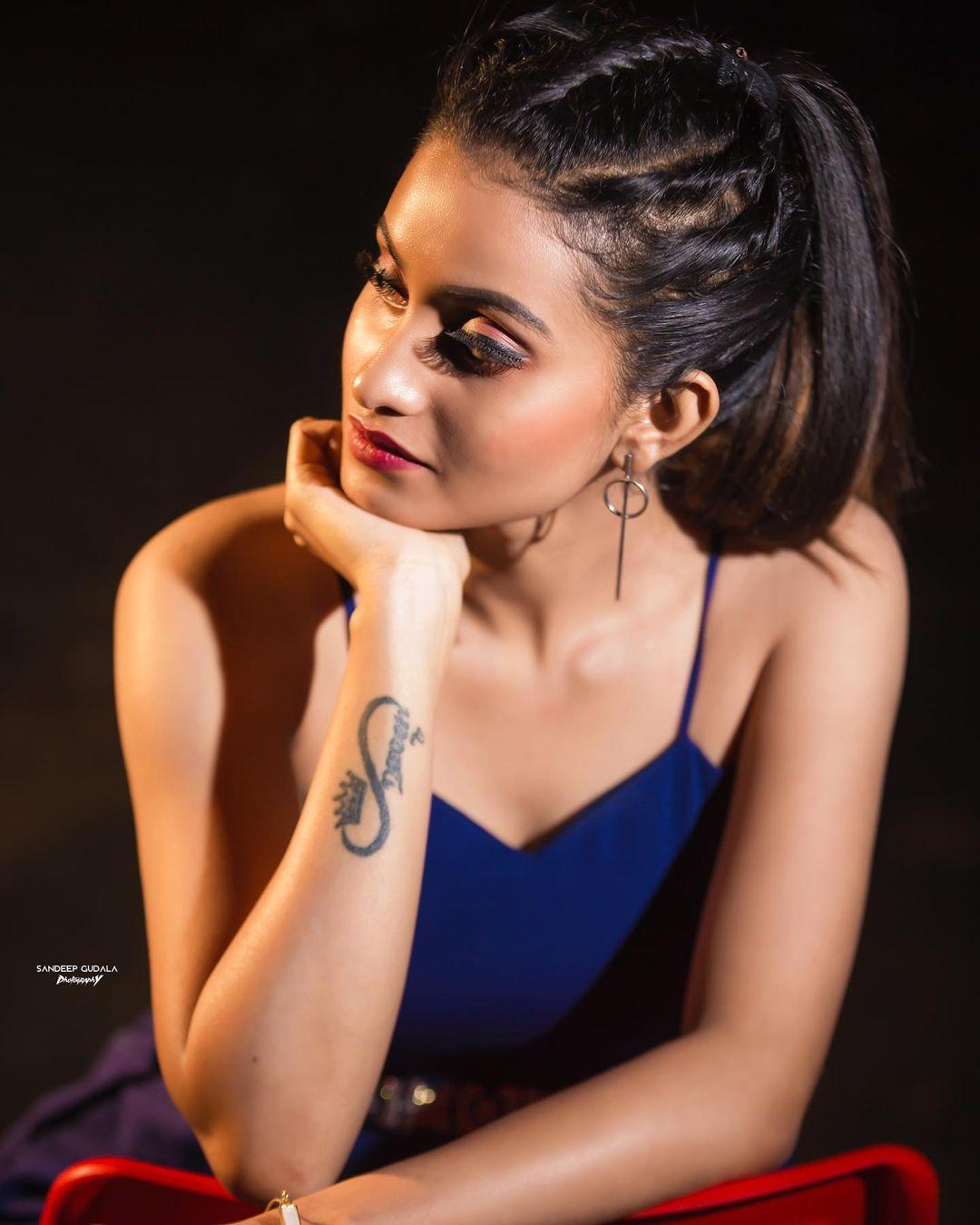 Deepika pilli hot