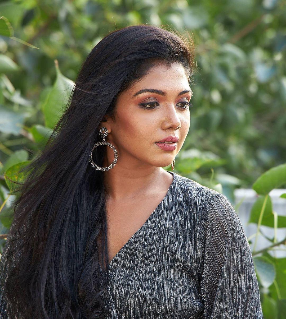 South Indian actress Riythvika very attractive and sexy stills Photos: HD  Images, Pictures, Stills, First Look Posters of South Indian actress  Riythvika very attractive and sexy stills Movie 