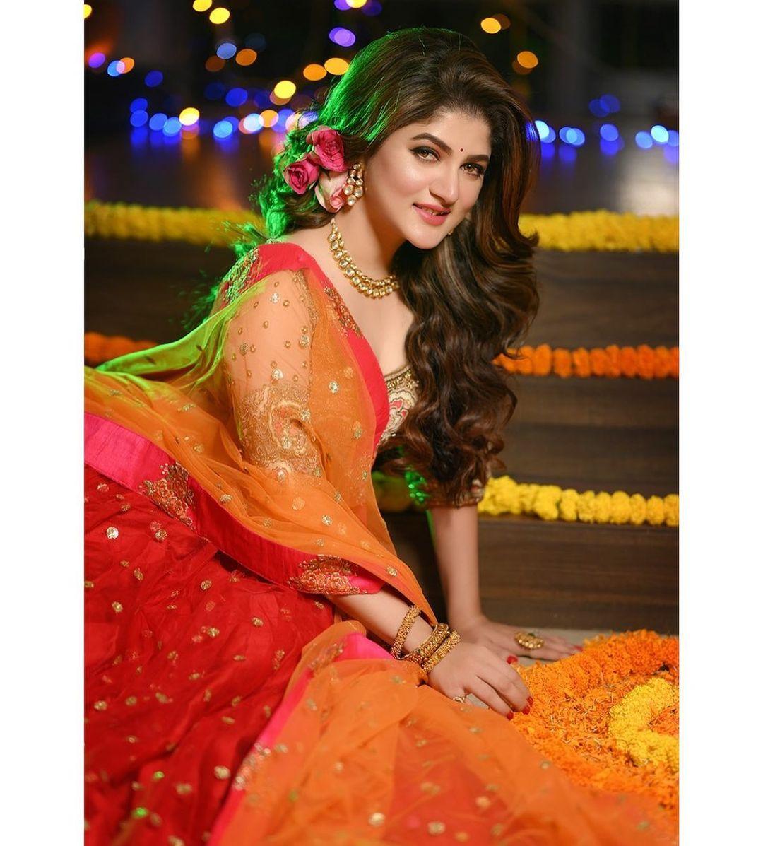 Actress Srabanti Chatterjee latest hot and young actress photos | Srabanti  Chatterjee exposing hot photos gallery Photos: HD Images, Pictures, Stills,  First Look Posters of Actress Srabanti Chatterjee latest hot and young