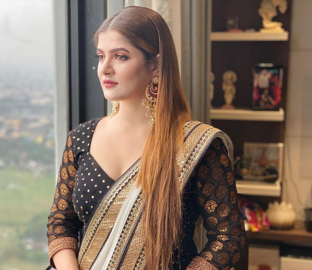 Glamorous Actress Srabanti Chatterjee hot photos | Srabanti Chatterjee  exposing hot photos gallery Photos: HD Images, Pictures, Stills, First Look  Posters of Glamorous Actress Srabanti Chatterjee hot photos | Srabanti  Chatterjee exposing