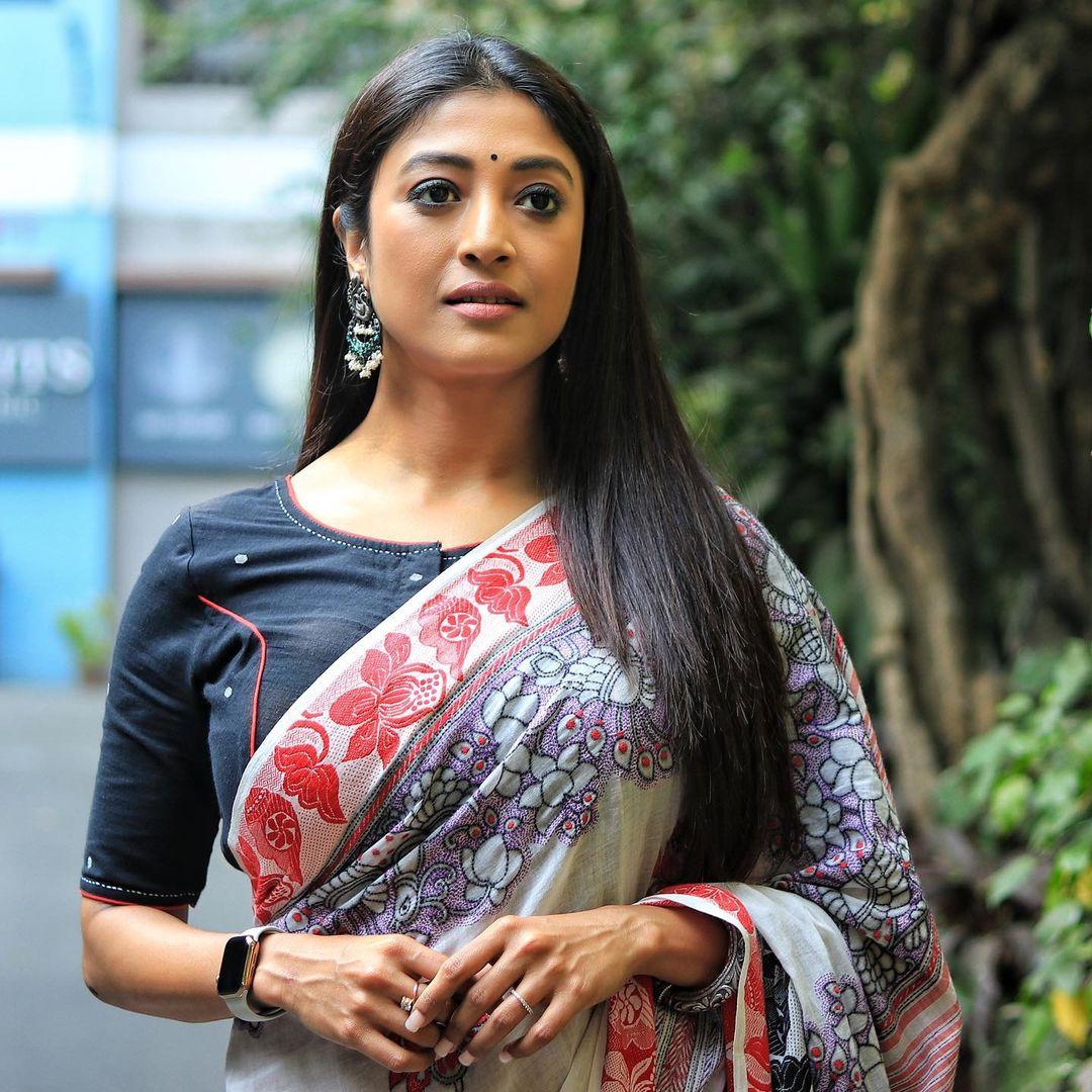 Bengali Actress Paoli Dam Saree Hot Photos Paoli Dam Beautiful And Glamorous Photos Photos Hd