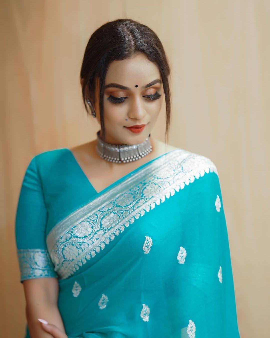 1080px x 1350px - Malayalam tv actress lakshmi nakshathra in blue saree hot photos | latest  hot and sexy photoshoot Photos: HD Images, Pictures, Stills, First Look  Posters of Malayalam tv actress lakshmi nakshathra in blue