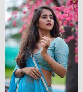 290px x 320px - South indian actress Deepthi Sunaina showing navel hot photos| Deepthi  Sunaina hot and sexy photoshoot Photos: HD Images, Pictures, Stills, First  Look Posters of South indian actress Deepthi Sunaina showing navel hot