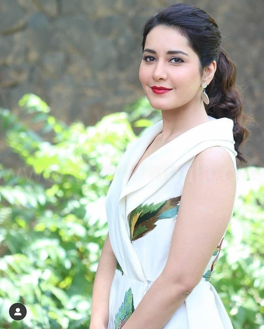 Rashi Khanna Xxx Bipi Hindi - South Indian Actress Rashi Khanna exclusive hot and sexy photoshoot | hot  and sexy photos Photos: HD Images, Pictures, Stills, First Look Posters of  South Indian Actress Rashi Khanna exclusive hot and