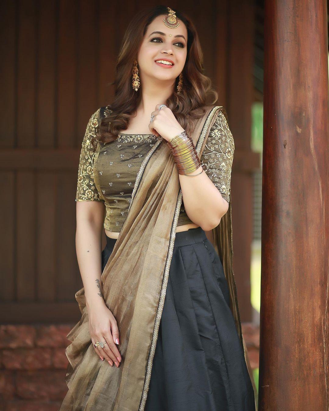 1080px x 1349px - South Indian Actress Bhavana in half saree exclusive hot photos | very  attractive and cute stills Photos: HD Images, Pictures, Stills, First Look  Posters of South Indian Actress Bhavana in half saree